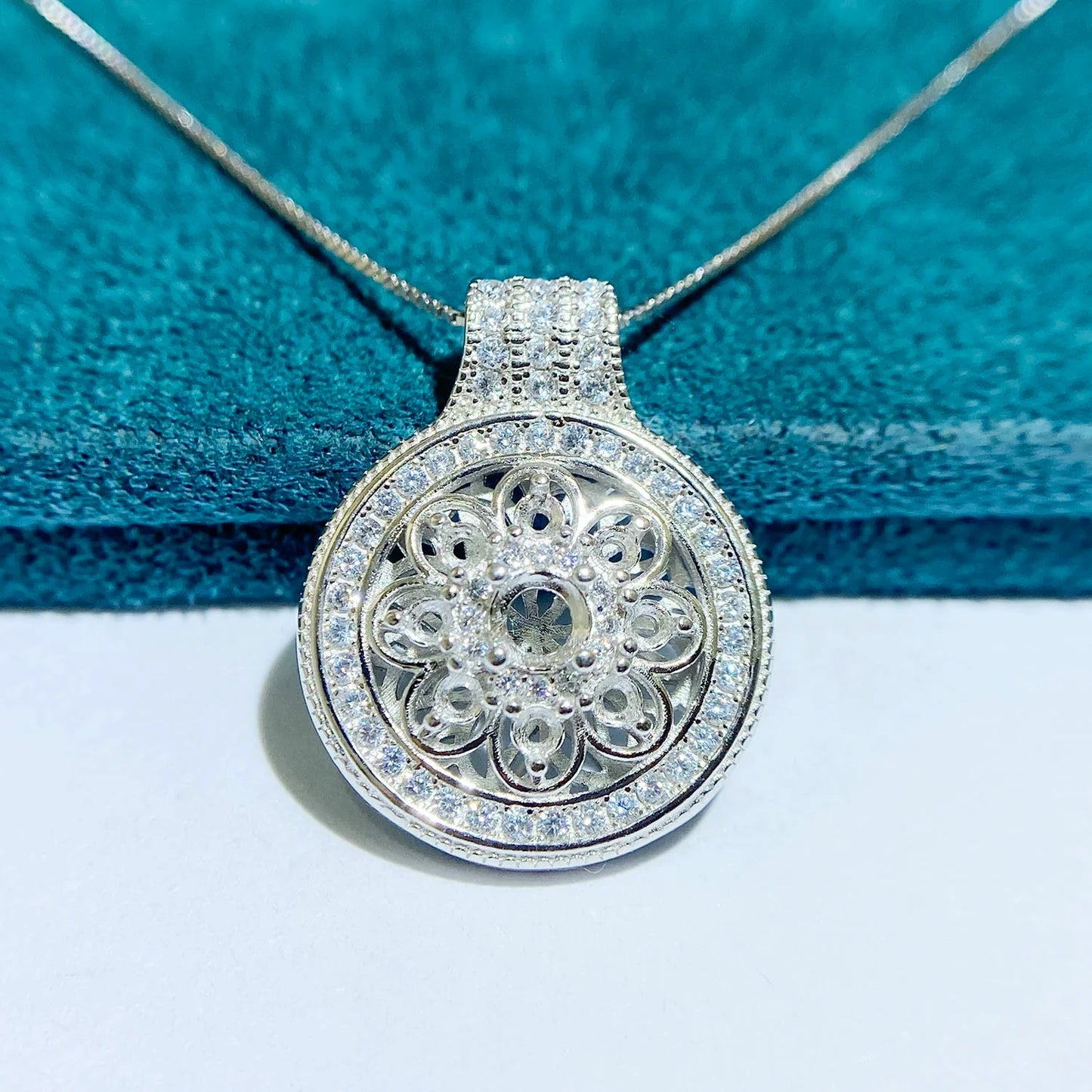 2×2 mm / 4×4 mm S925 Sterling Silver Pendant Setting, Unset, For Women