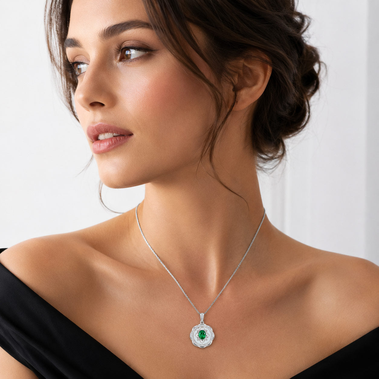 6×8mm Natural Mother of Pearl Vintage Pendant in S925 Sterling Silver